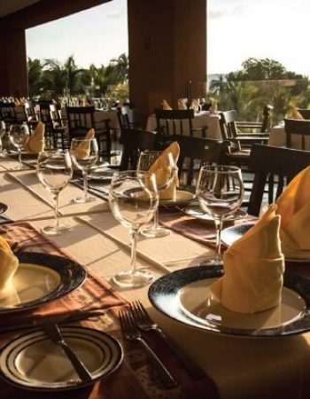 Pesach Luxury in Mexico 2022 Passover Program in Ixtapa, Mexico