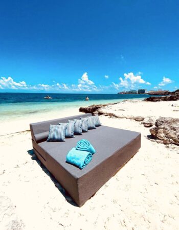 Mimi Ocean Front Villa in Cancun