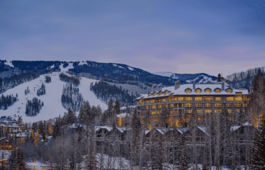Kosher Winter Vacation at The Pines Lodge | Luxury Kosher Ski Vacation - Pesach on the Mountain